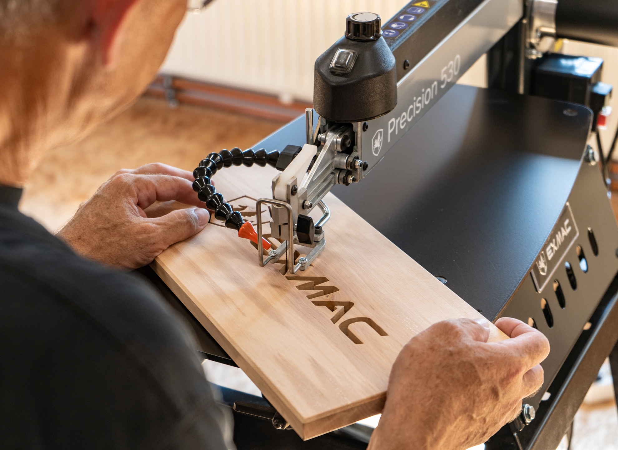 EXMAC Dekupiersäge PRECISION 400 mit Untergestell