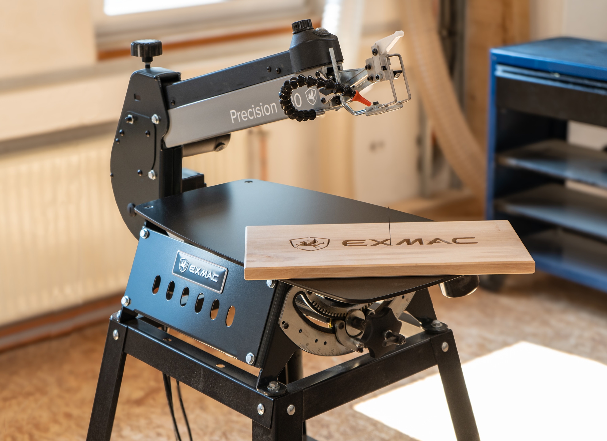 EXMAC Dekupiersäge PRECISION 400 mit Untergestell
